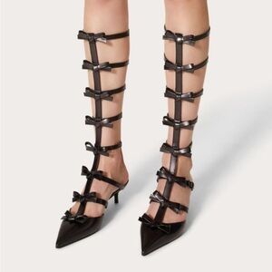 Valentino Garavani "French Bows" calf leather gladiator knee-high pumps